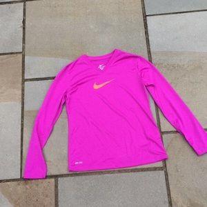 purple nike long sleeve shirt
